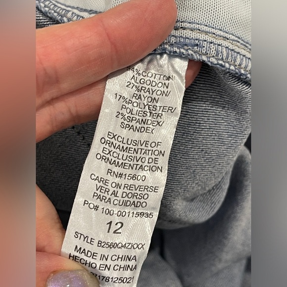 Democracy Itty Bitty Skyrise Jeans Ab Technology Light Wash Boot Cut Size 12 - Picture 7 of 8